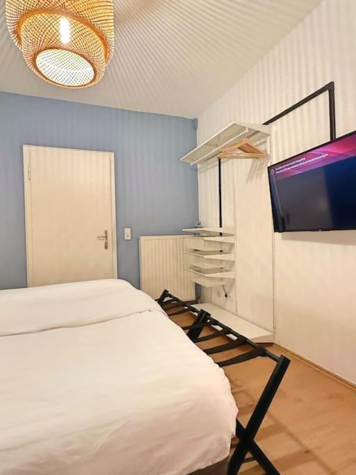 Urban & Chic: 2Bdr, Parkplatz Appartement Witten Buitenkant foto