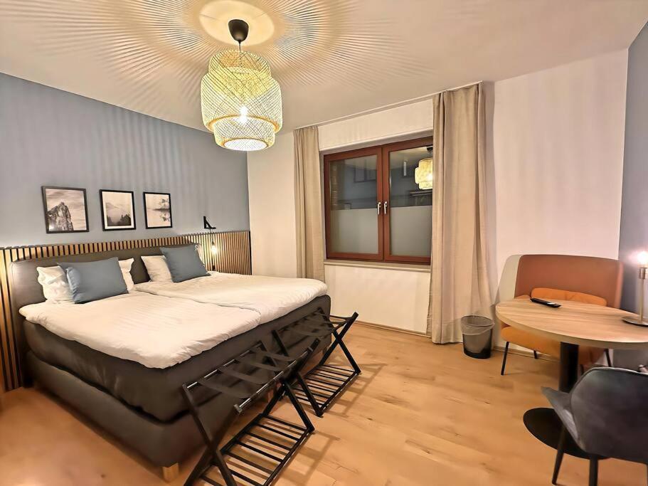 Urban & Chic: 2Bdr, Parkplatz Appartement Witten Buitenkant foto