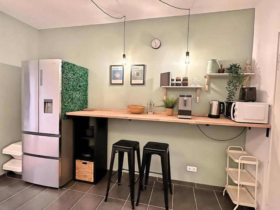 Urban & Chic: 2Bdr, Parkplatz Appartement Witten Buitenkant foto